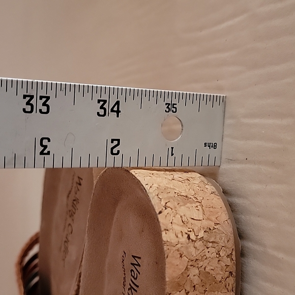 Walking Cradles Sandals - Picture 5 of 6